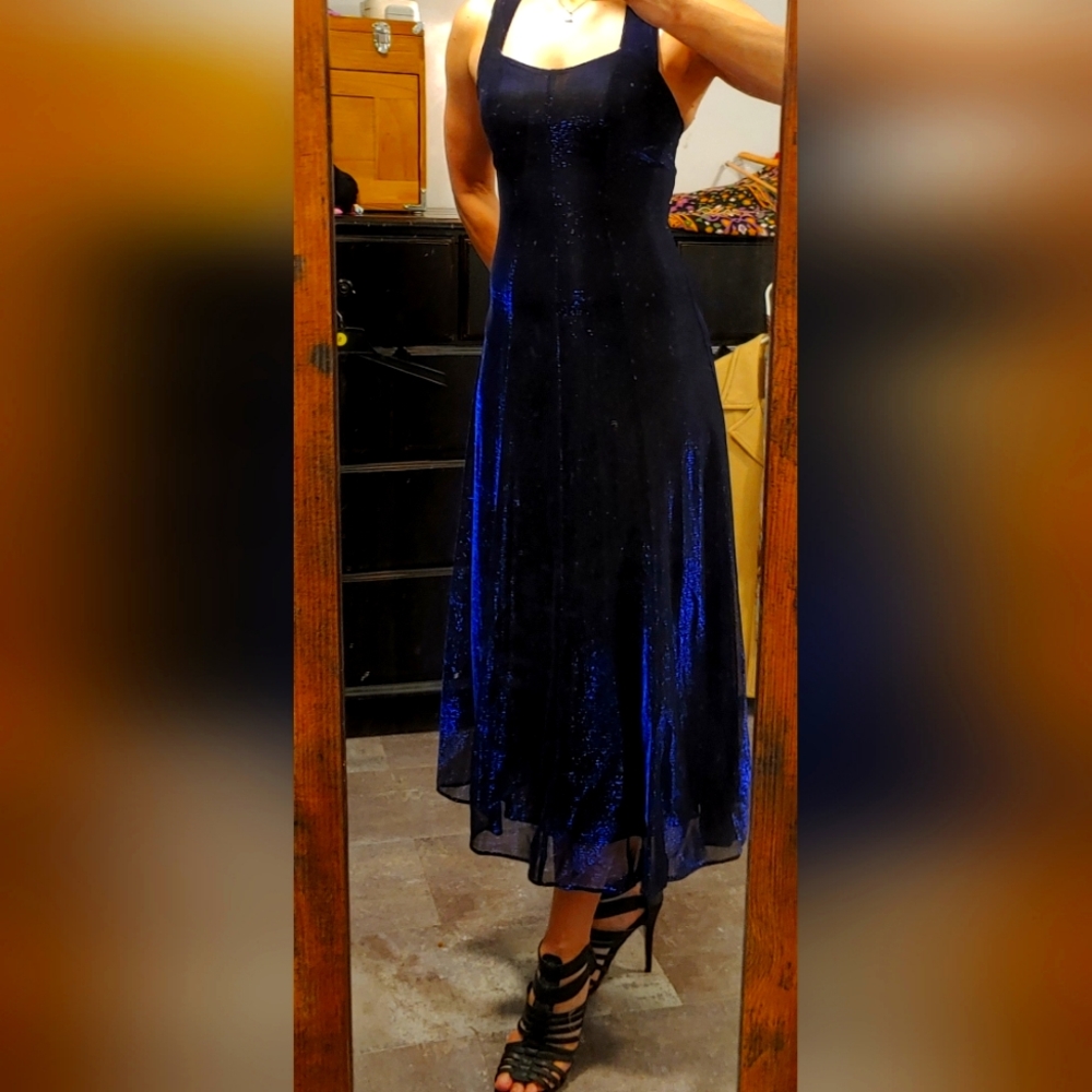 Vittoria Virini, shimmering dark blue long cocktail dress